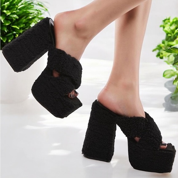 Black Fuzzy Square Toe Platform Mule - Picture 5 of 6